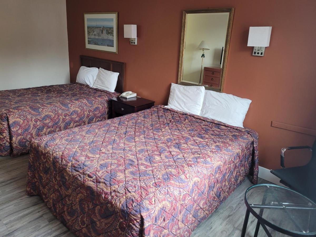 Midtown Hotel Parry Sound Exteriör bild