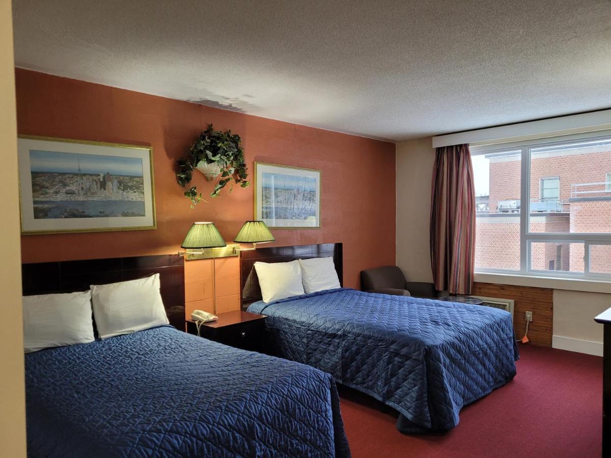 Midtown Hotel Parry Sound Exteriör bild
